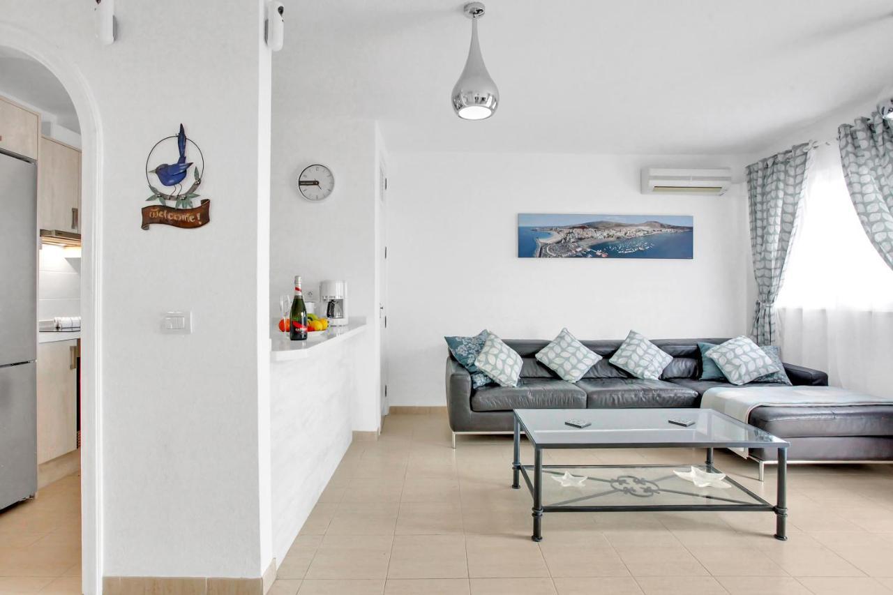Top Floor, Sea View, Huge Terrace, Heated Pool, Garage Лос Кристианос Экстерьер фото