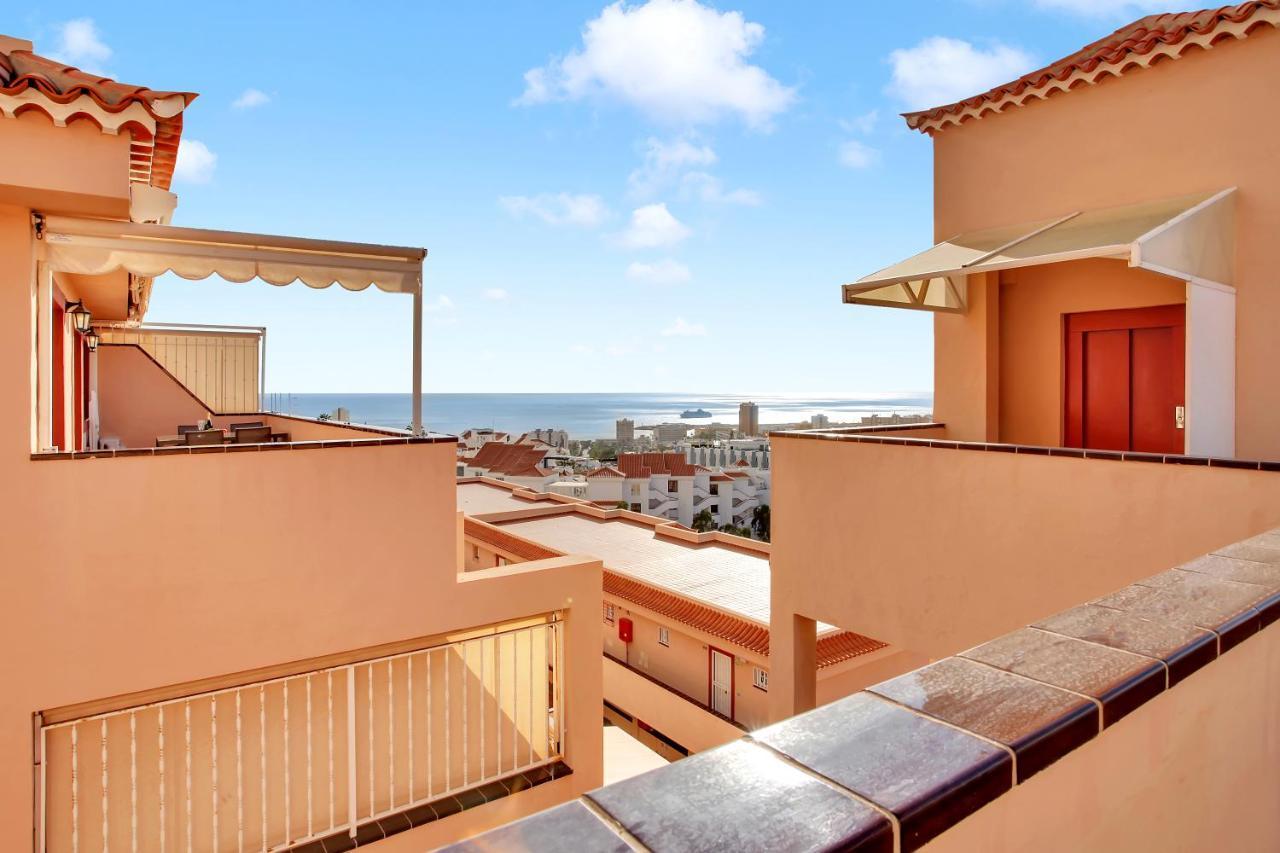 Top Floor, Sea View, Huge Terrace, Heated Pool, Garage Лос Кристианос Экстерьер фото