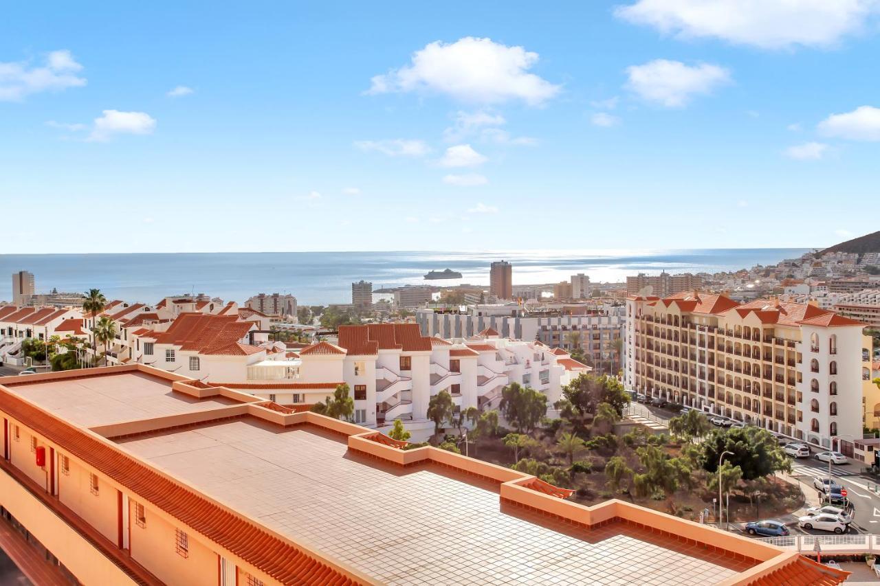 Top Floor, Sea View, Huge Terrace, Heated Pool, Garage Лос Кристианос Экстерьер фото