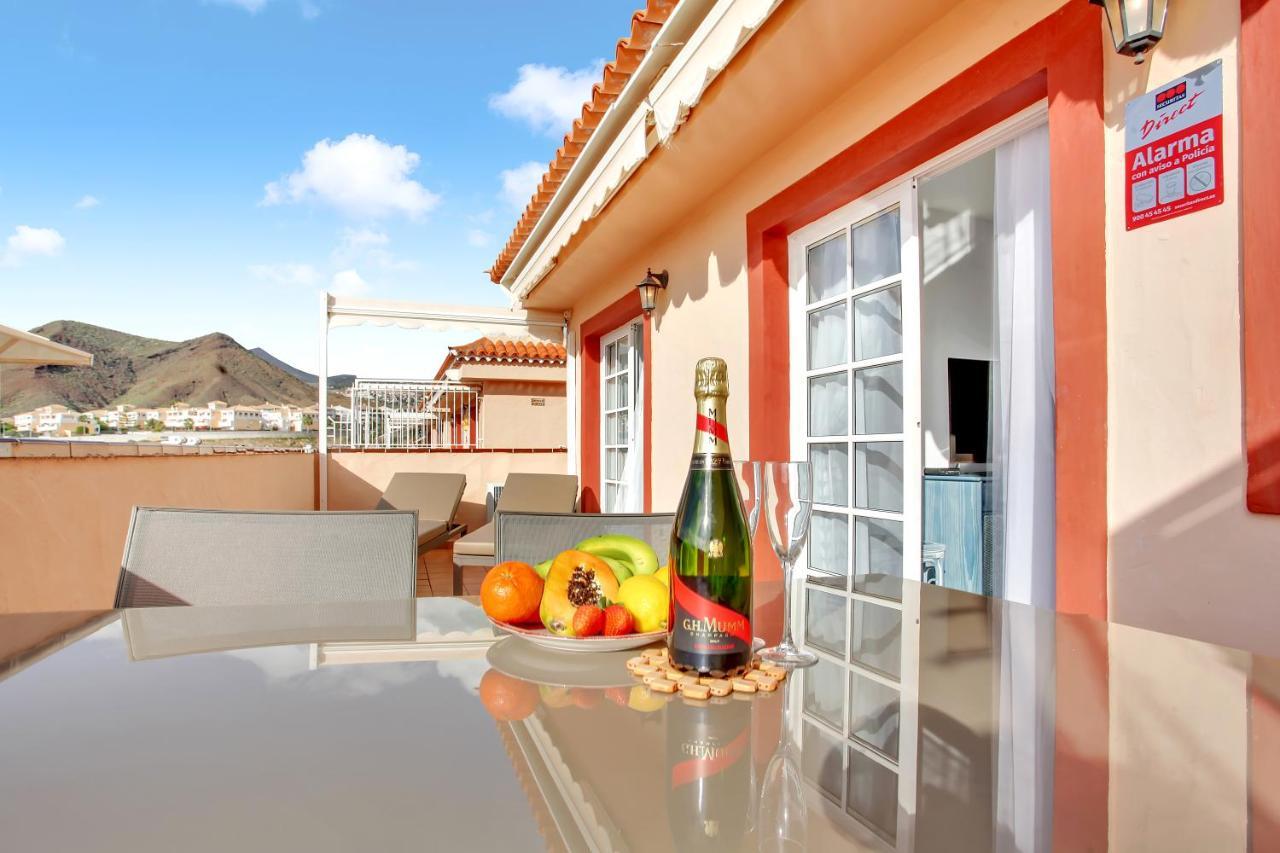 Top Floor, Sea View, Huge Terrace, Heated Pool, Garage Лос Кристианос Экстерьер фото